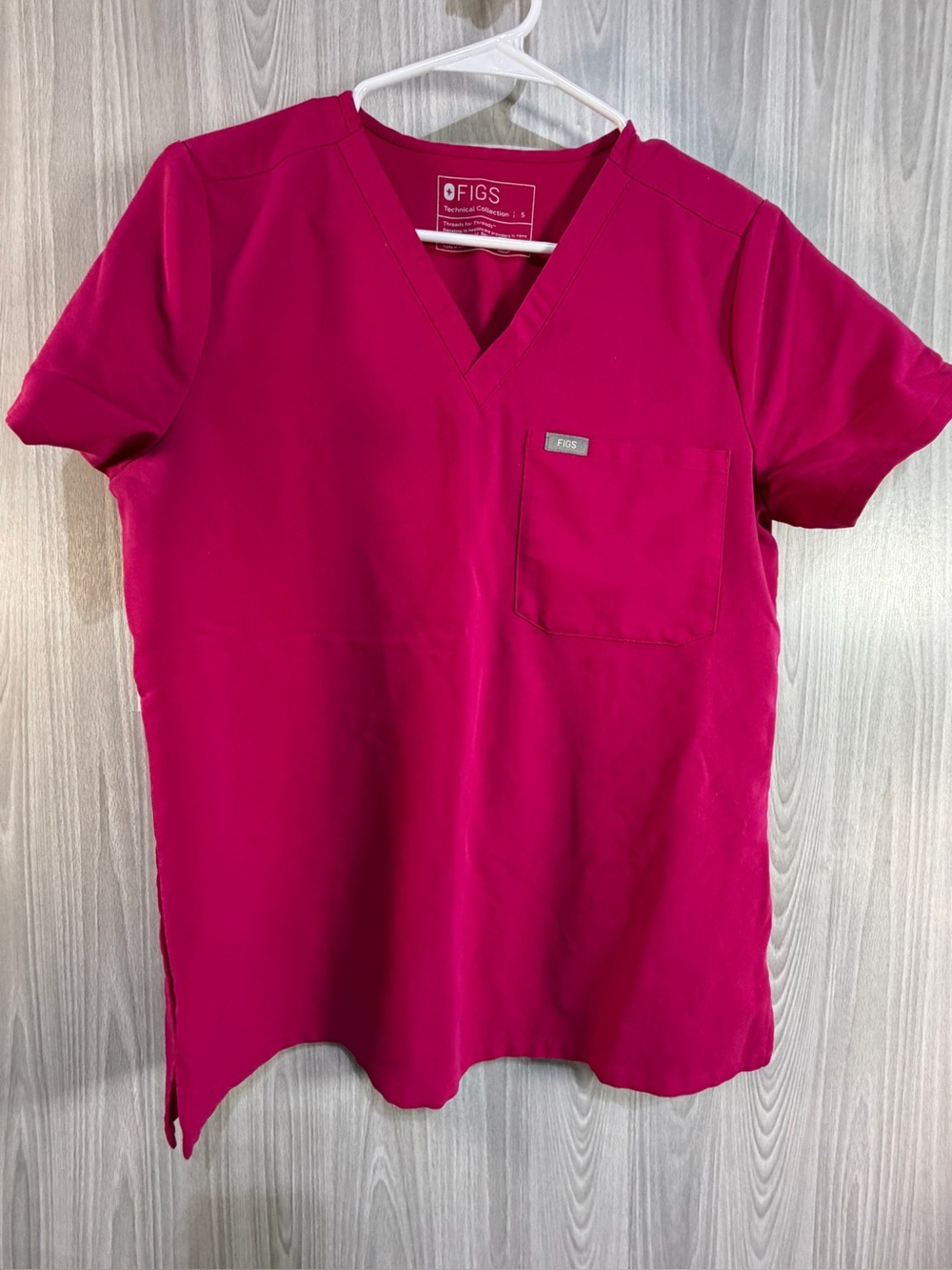 Figs Scrubs Women Top Technical Collection Pink Pocket Health Care Size‎ Small